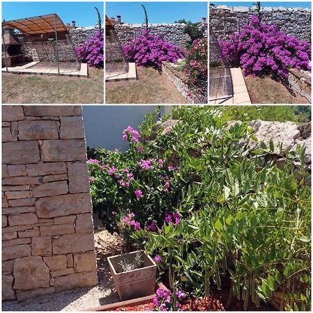 Holiday Home Stancija Becic Mugeba Bagian luar foto